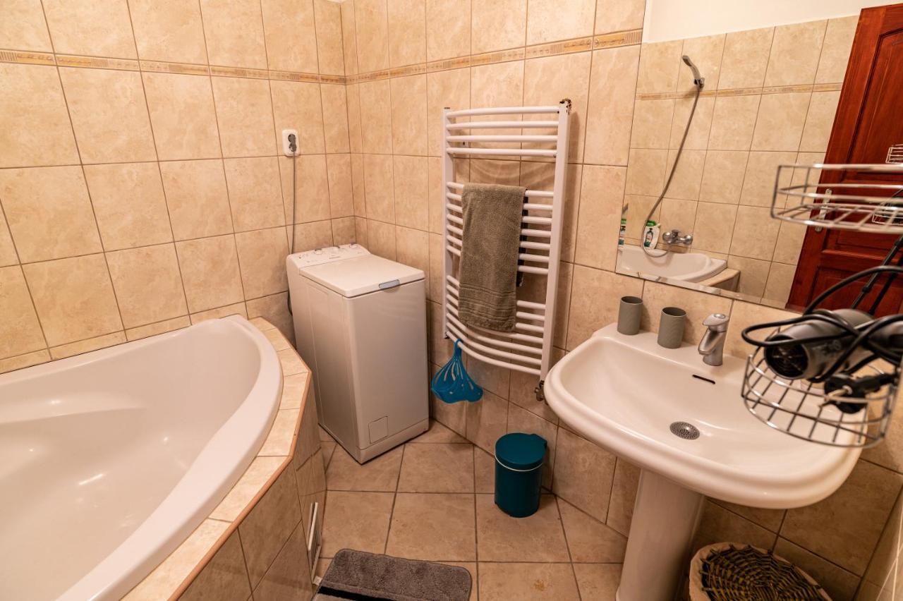 Elite Center Apartman Szegedin Exterior foto